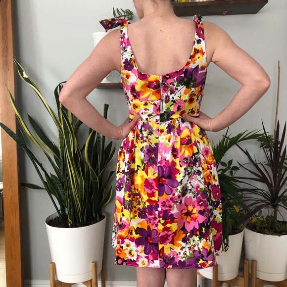 50s Floral House Dress w/ Pockets - Picture 3 of 7